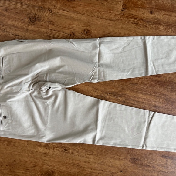 Banana Republic - Picture 6 of 7